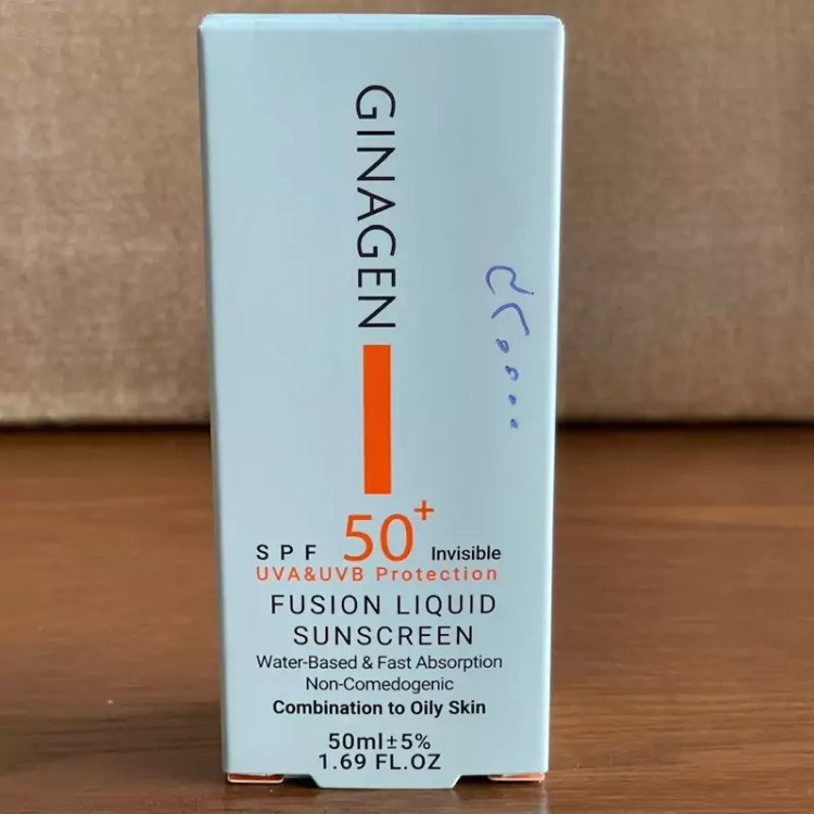 ضدآفتاب بی رنگ پوست چرب و مختلط spf50 ژیناژن