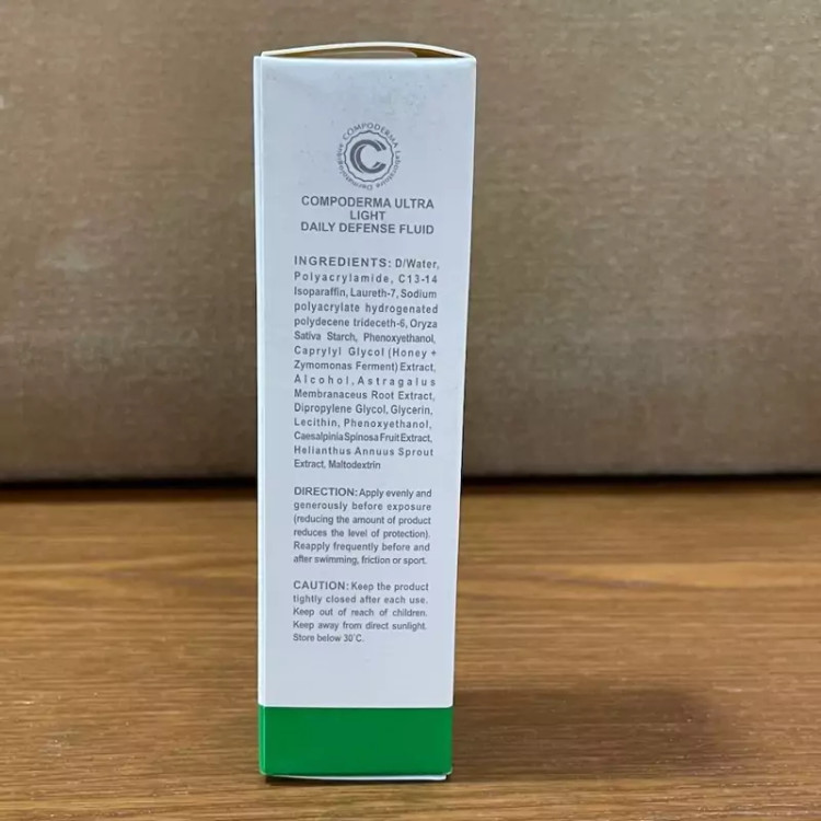 کرم ضد آفتاب مناسب پوست چرب spf50 کامپودرما